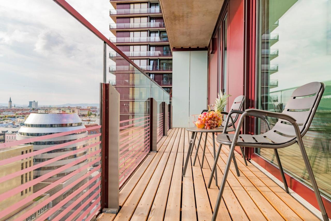 Triiiple Tower Dream Apartments With Rooftop-Summer-Pool Wien Exteriör bild