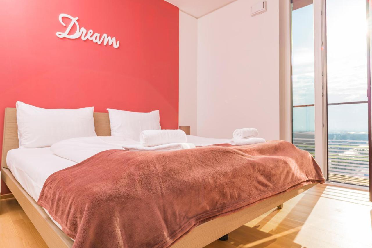 Triiiple Tower Dream Apartments With Rooftop-Summer-Pool Wien Exteriör bild