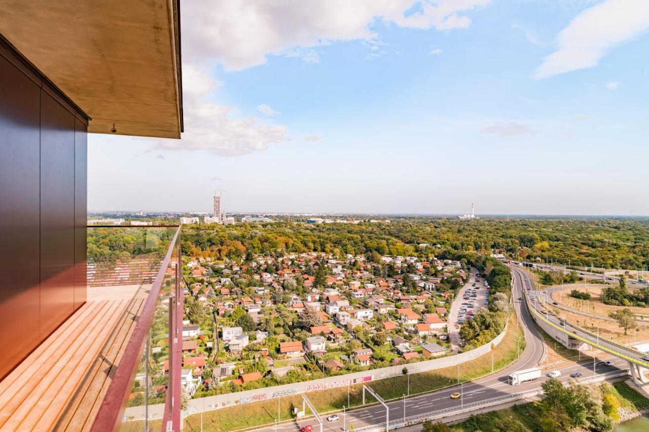 Triiiple Tower Dream Apartments With Rooftop-Summer-Pool Wien Exteriör bild