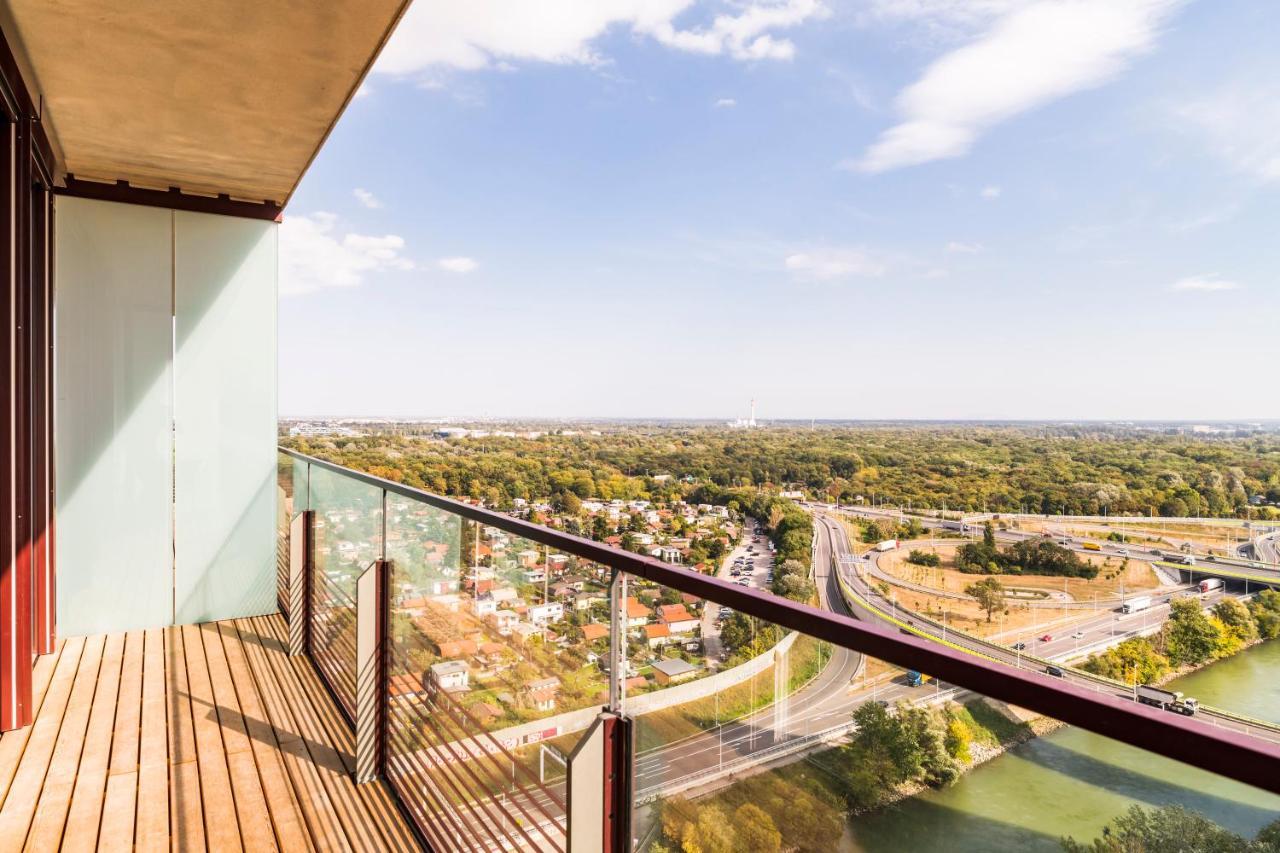 Triiiple Tower Dream Apartments With Rooftop-Summer-Pool Wien Exteriör bild
