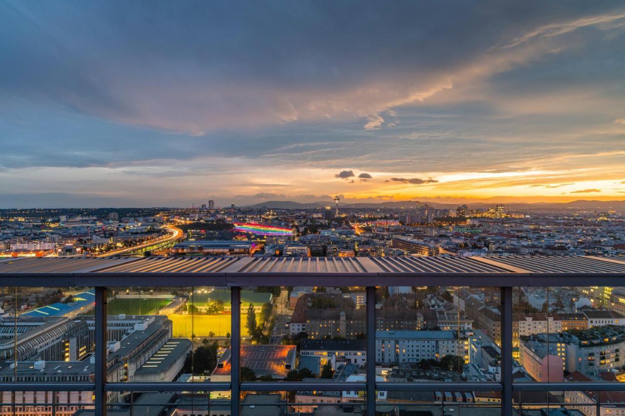 Triiiple Tower Dream Apartments With Rooftop-Summer-Pool Wien Exteriör bild