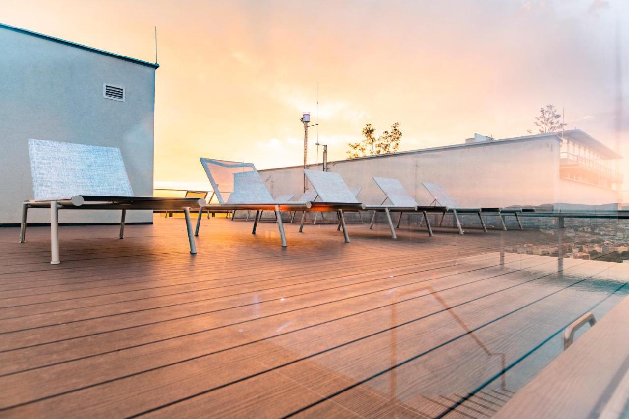 Triiiple Tower Dream Apartments With Rooftop-Summer-Pool Wien Exteriör bild